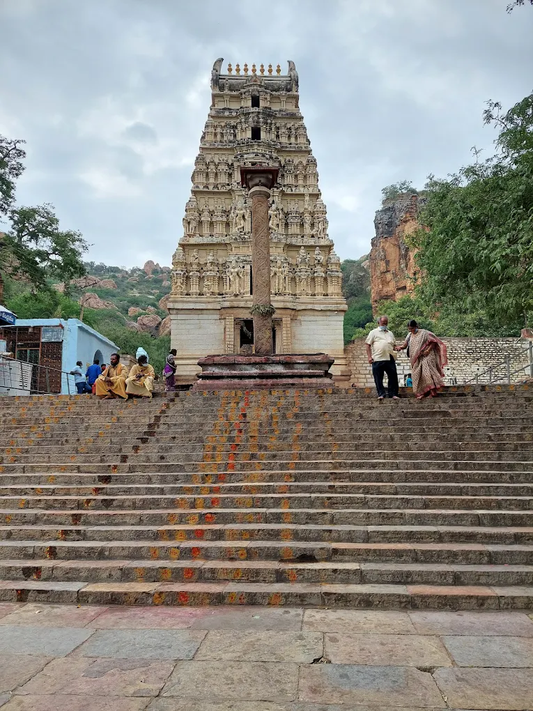 Sri Yaganti Uma Maheswara Temple